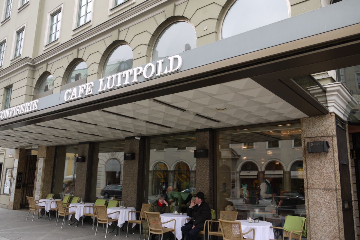 spot_cafe_luitpold_01