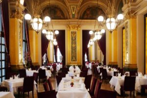 レストラン・オペラ Restaurant Opéra フランクフルト レストラン