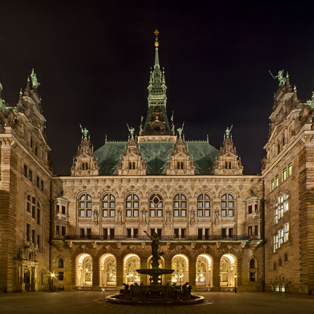 spot_hamburg_highlight_rathaus_01