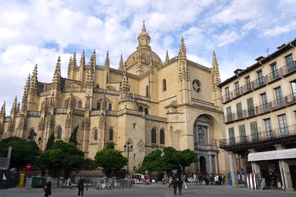 スペイン最後のゴシック建築の大聖堂「セゴビアカテドラル（Catedral de Segovia）」